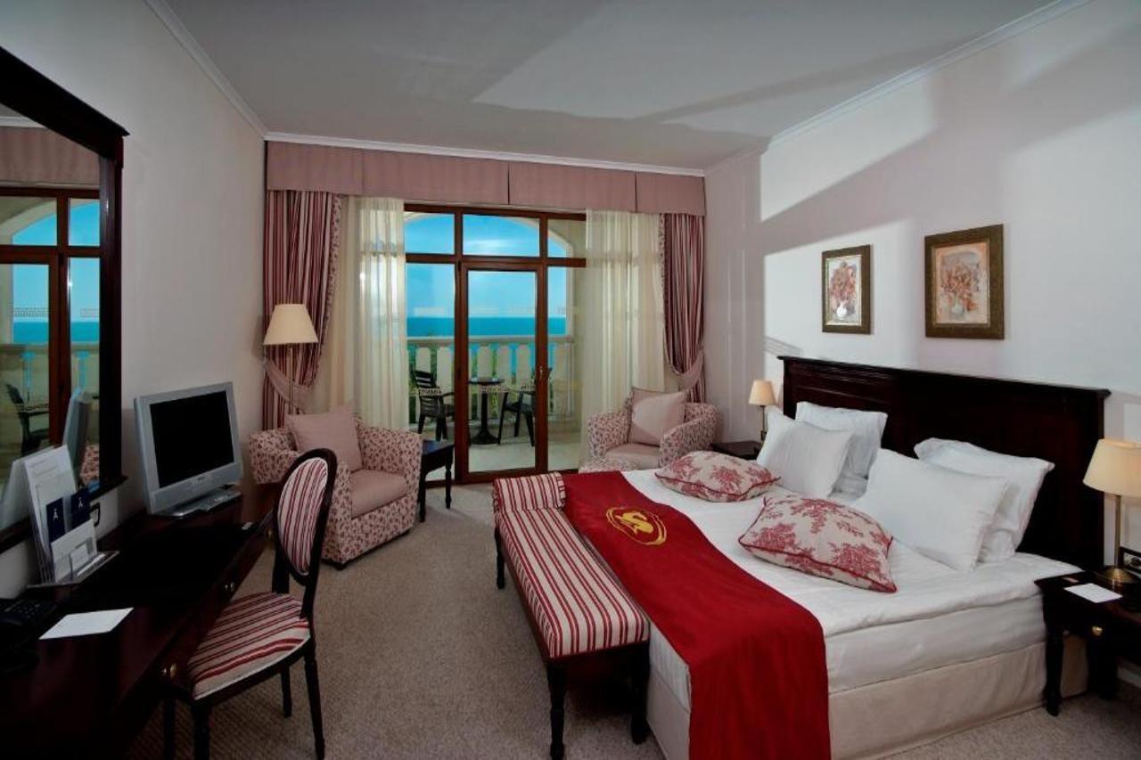 فندق مليا جراند هيرميتدج غولدن ساندز الغرفة الصورة A room at the hotel