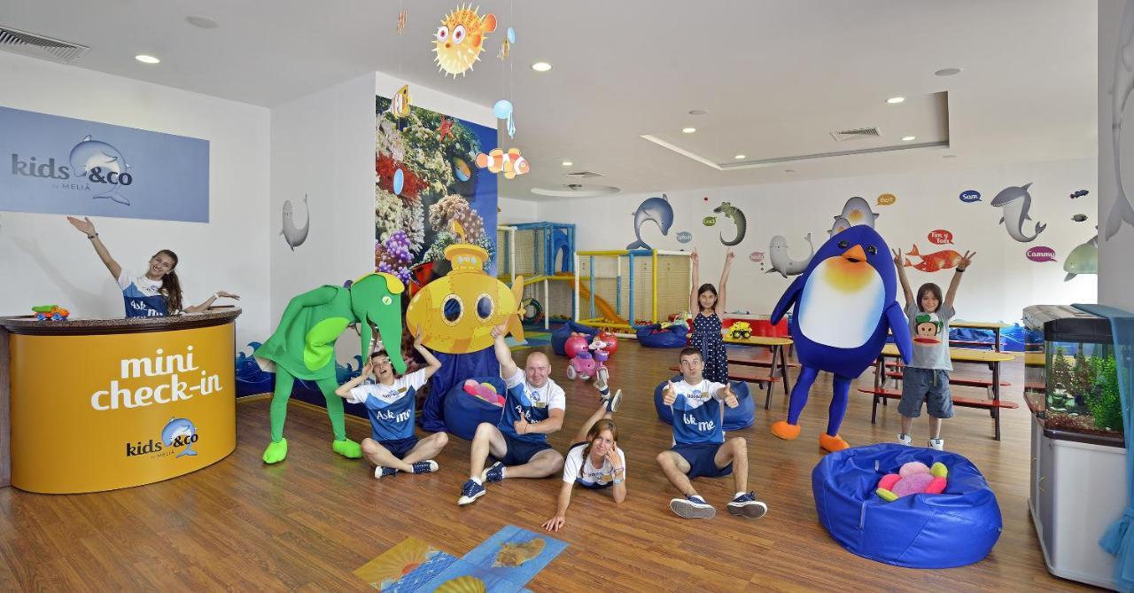 فندق مليا جراند هيرميتدج غولدن ساندز الغرفة الصورة The interior of the club
